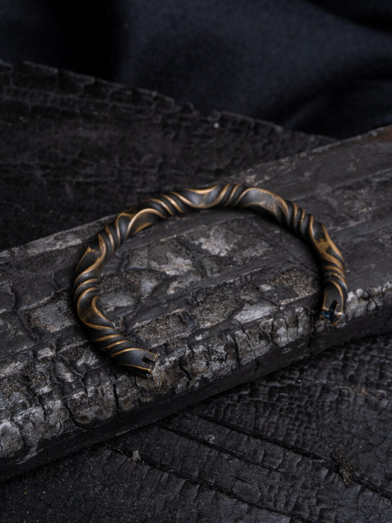 Bracelete torção